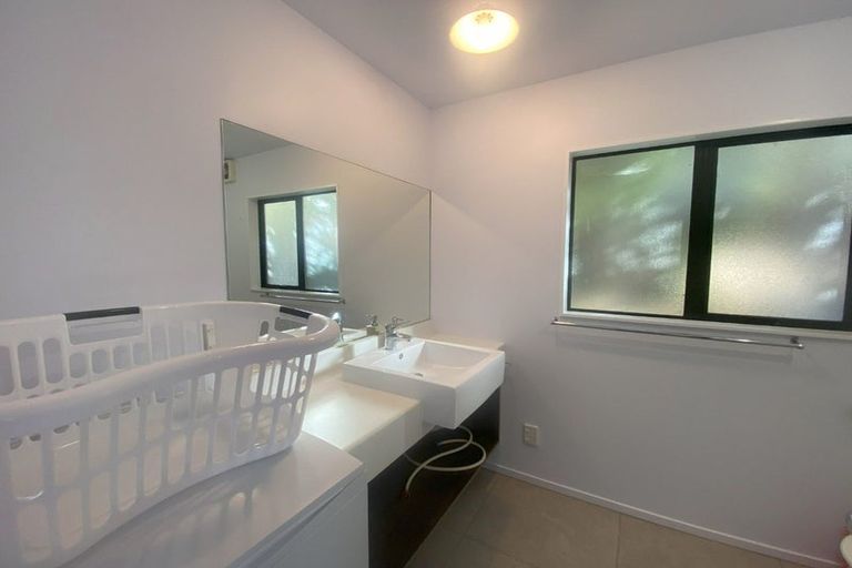 Photo of property in 15 Russell Street, Picton, 7220