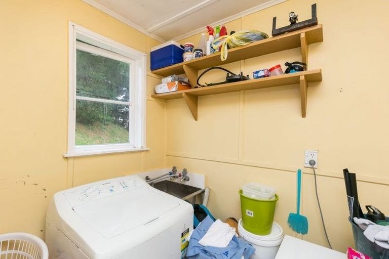 Photo of property in 36 Cardiff Crescent, Cannons Creek, Porirua, 5024