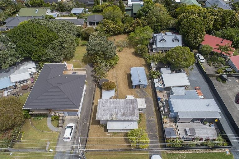 Photo of property in 175 Vipond Road, Stanmore Bay, Whangaparaoa, 0932