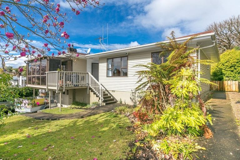 Photo of property in 6 Westney Place, Forest Lake, Hamilton, 3200