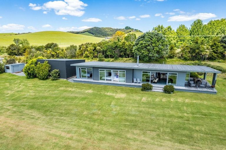 Photo of property in 610b Puketona Road, Haruru, 0204