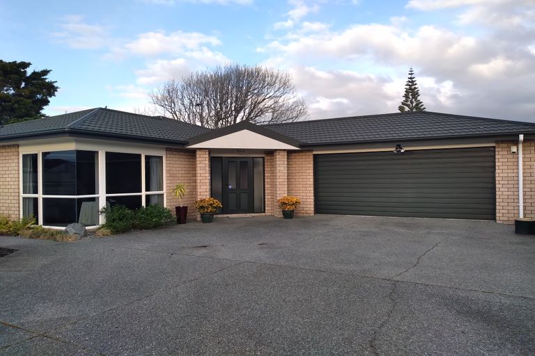 Photo of property in 16a Haydon Street, Roslyn, Palmerston North, 4414