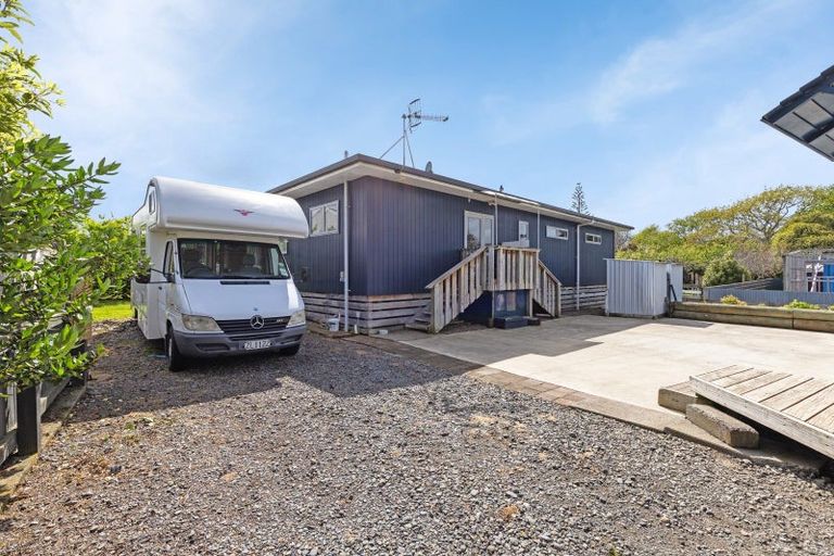 Photo of property in 33 Lower High Street, Marton, 4710