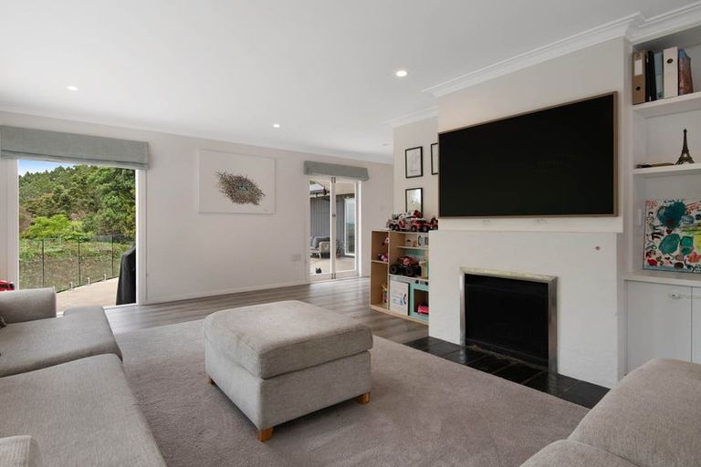 Photo of property in 6 Lancelot Road, Orewa, 0931