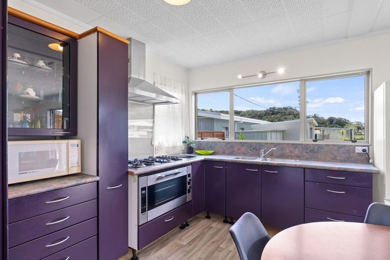 Photo of property in 13 Taiwa Road, Oakura, Hikurangi, 0184