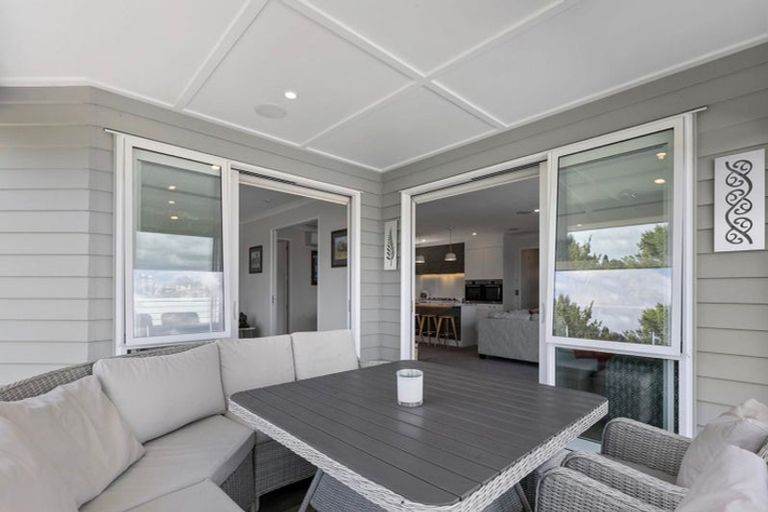 Photo of property in 32 Sereno Vista, Bellevue, Tauranga, 3110