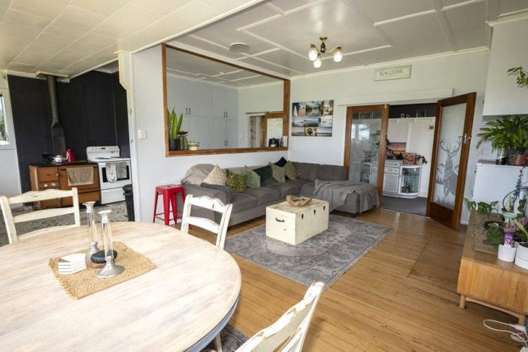 Photo of property in 8 La Fontaine Road, Harihari, 7884