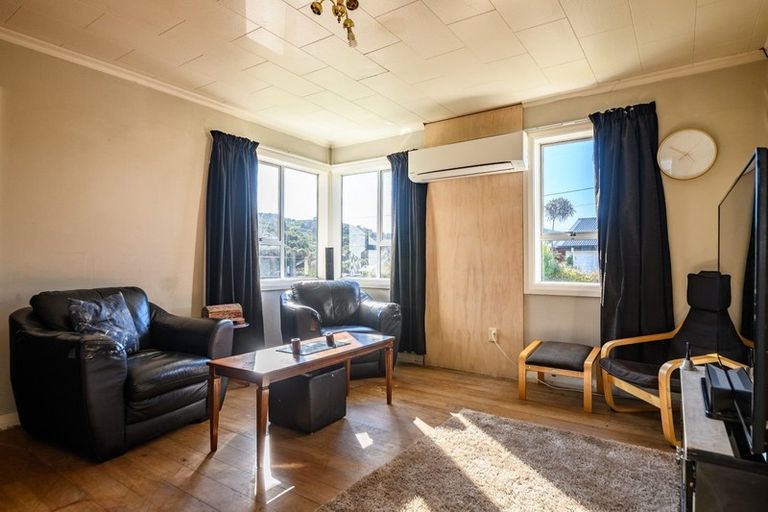 Photo of property in 63 Hampden Street, Picton, 7220