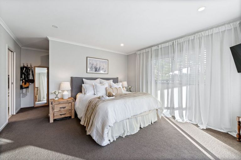 Photo of property in 14 Will Street, Huapai, Kumeu, 0810
