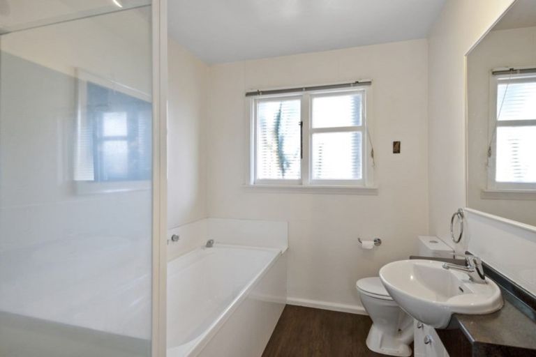 Photo of property in 61 Harris Crescent, Papanui, Christchurch, 8053