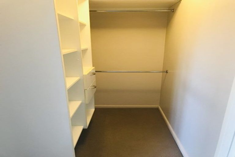 Photo of property in 37 Jaemont Avenue, Te Atatu South, Auckland, 0610