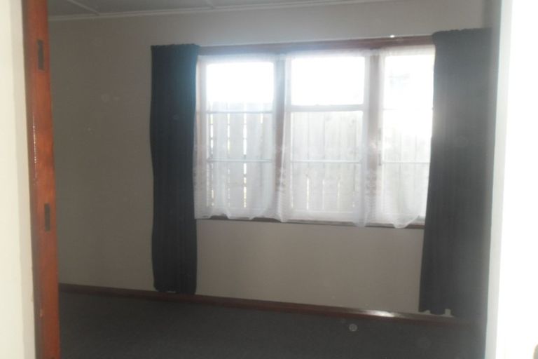 Photo of property in 10 Matatiro Street, Titahi Bay, Porirua, 5022