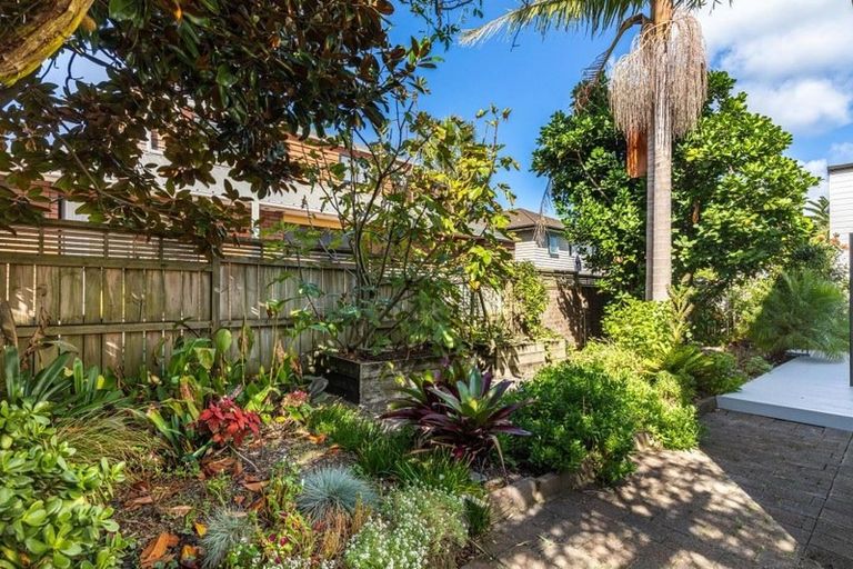 Photo of property in 65a Aramoana Avenue, Devonport, Auckland, 0624