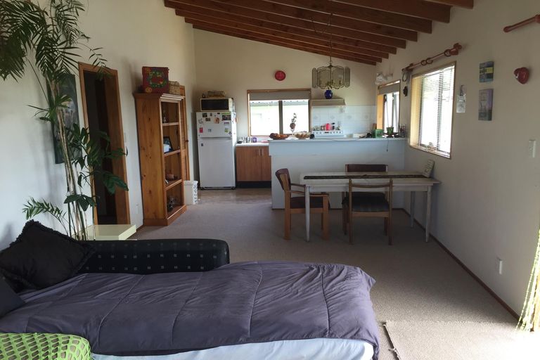 Photo of property in 29 Kauri Road, Stanmore Bay, Whangaparaoa, 0932