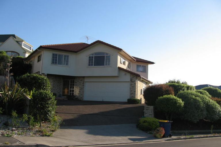 Photo of property in 34 Mulgan Way, Browns Bay, Auckland, 0630
