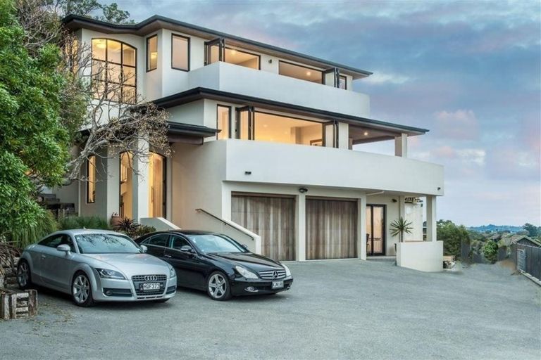 Photo of property in 9 Durness Place, Red Beach, 0932