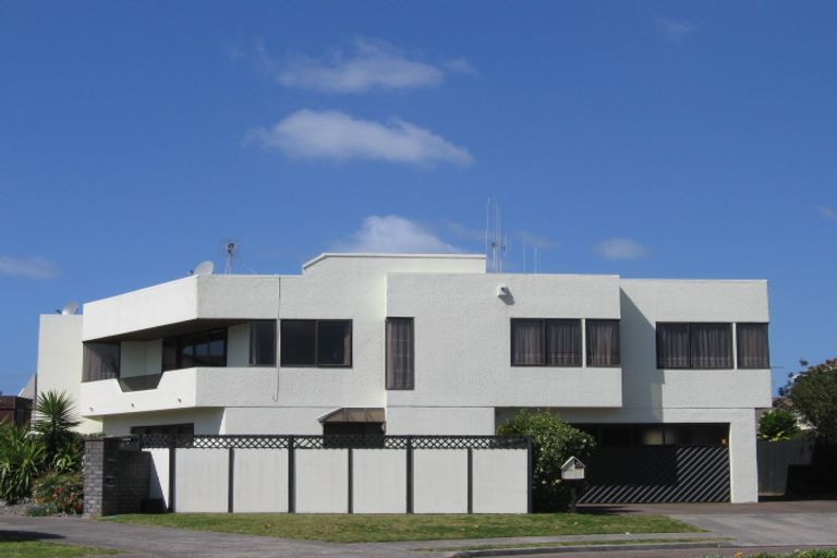 Photo of property in 450b Oceanbeach Road, Mount Maunganui, 3116