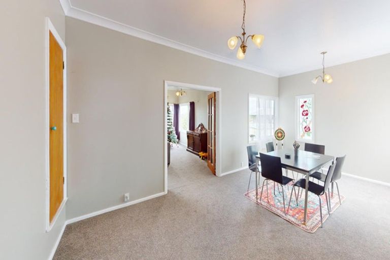 Photo of property in 24 Read Street, Levin, 5510