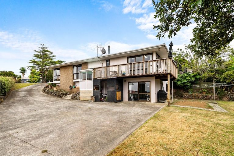 Photo of property in 15 Montague Place, Onerahi, Whangarei, 0110