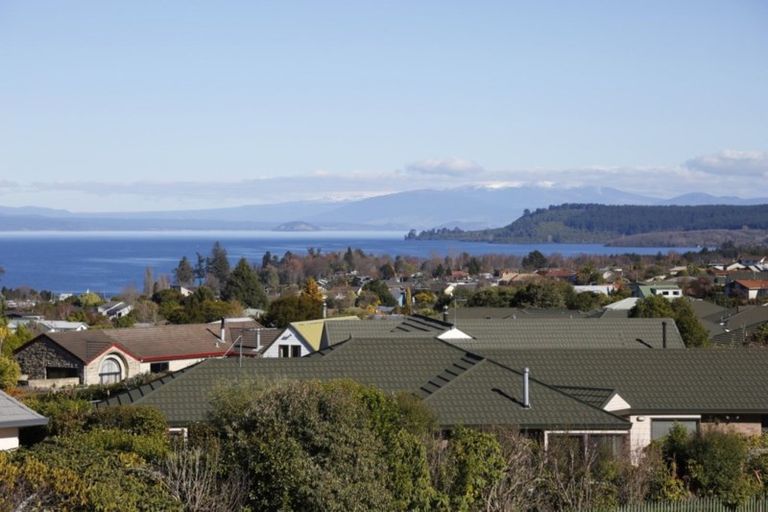 Photo of property in 66 Huka Heights Drive, Rangatira Park, Taupo, 3330