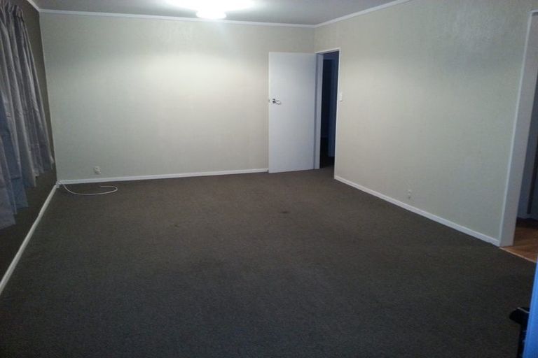 Photo of property in 16 Ceres Crescent, Johnsonville, Wellington, 6037
