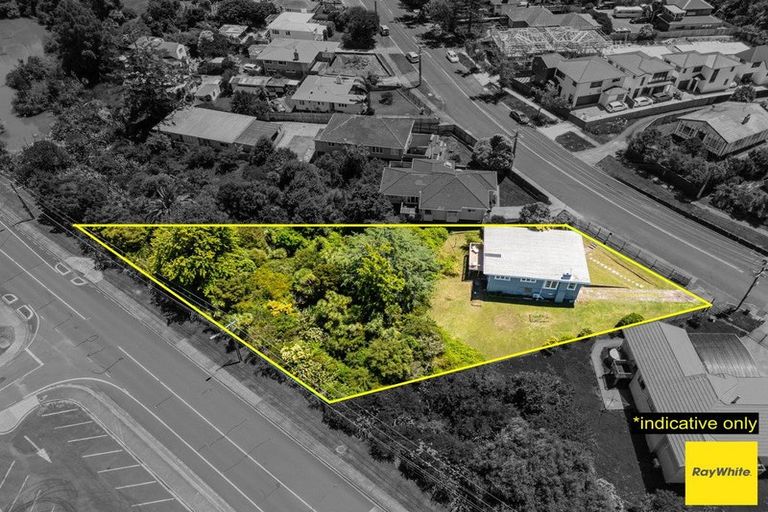 Photo of property in 2 Glengarry Road, Glen Eden, Auckland, 0602
