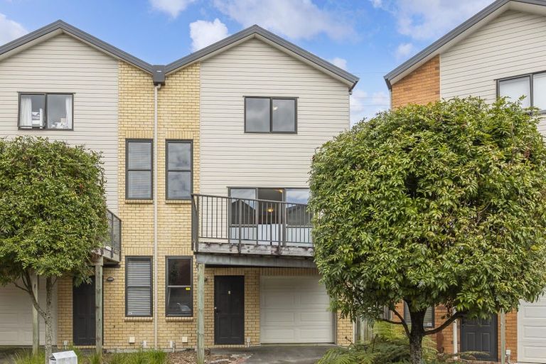 Photo of property in St Claire Village, 229/172 Mcleod Road, Te Atatu South, Auckland, 0610