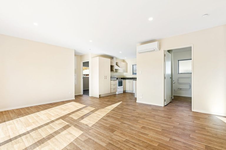 Photo of property in 1/2 Wildwood Avenue, Wainoni, Christchurch, 8061