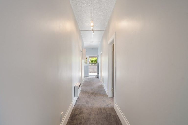 Photo of property in 471a Featherston Street, Palmerston North, 4414
