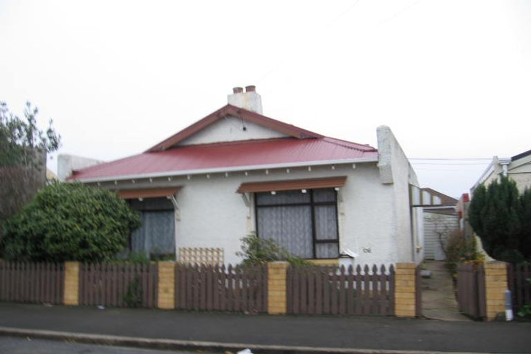 Photo of property in 106 Oxford Street, South Dunedin, Dunedin, 9012