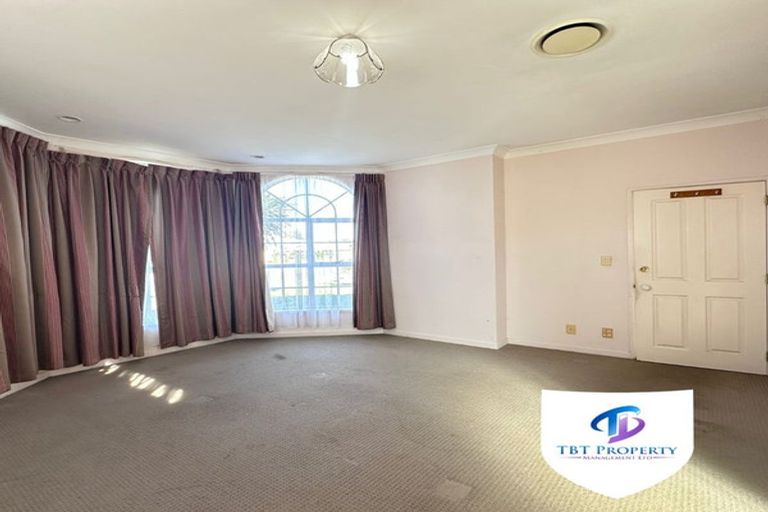 Photo of property in 3 Fremantle Place, Pakuranga Heights, Auckland, 2010