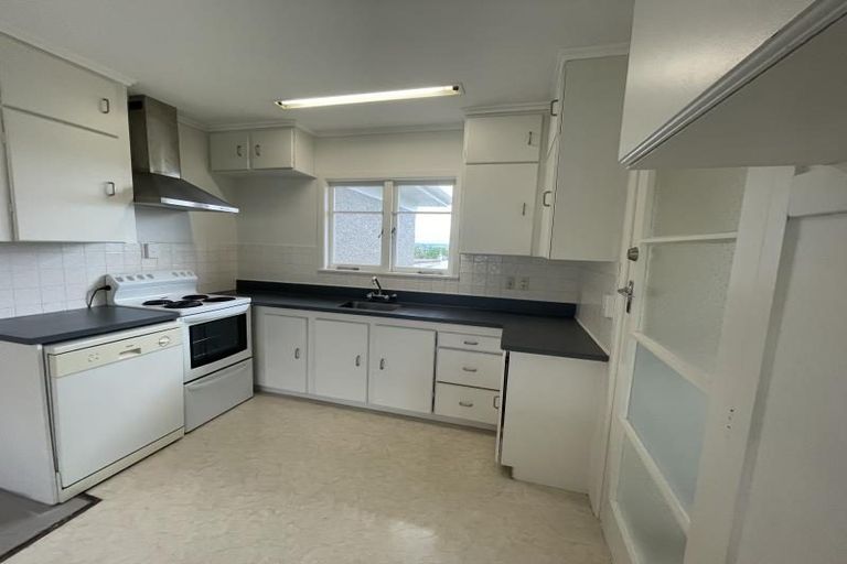 Photo of property in 27 Sherwood Road, Onerahi, Whangarei, 0110