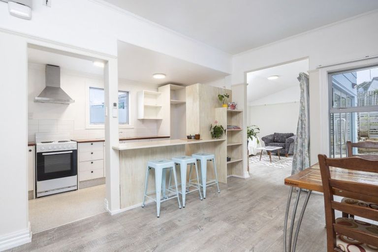 Photo of property in 10 Aitken Place, Mornington, Dunedin, 9011