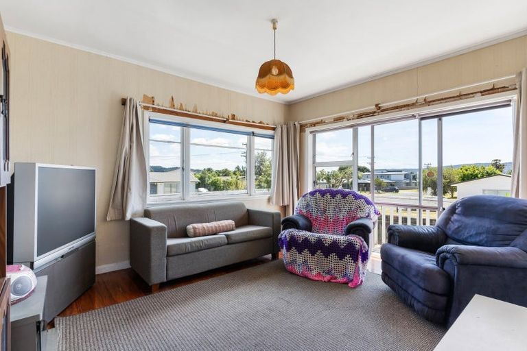 Photo of property in 114a Given Avenue, Whangamata, 3620