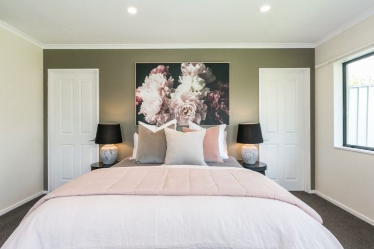 Photo of property in 24 Fairview Place, Havelock North, 4130