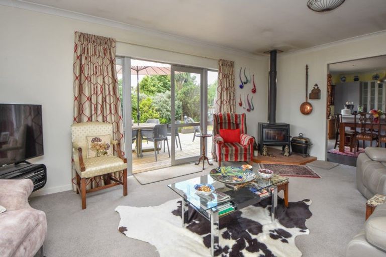 Photo of property in 60 Charles Street, Carterton, 5713