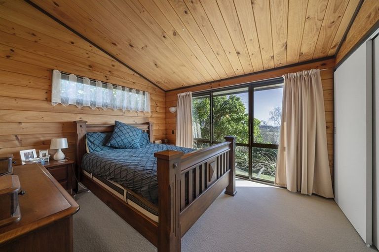 Photo of property in 73 Huia Street, Waikanae, 5036