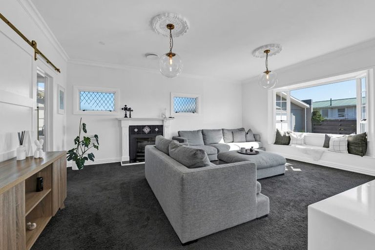 Photo of property in 11 Fantham Street, Hawera, 4610