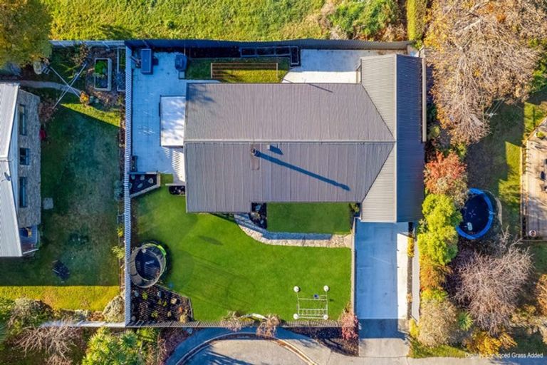 Photo of property in 2 Bruce Street, Cromwell, 9310