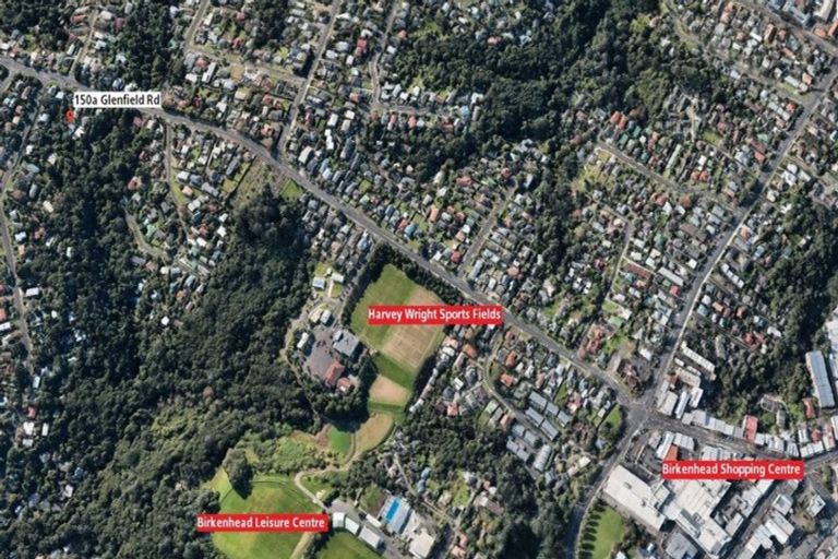 Photo of property in 150a Glenfield Road, Birkenhead, Auckland, 0626