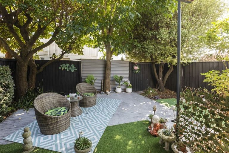 Photo of property in 3/27 Packe Street, Edgeware, Christchurch, 8013