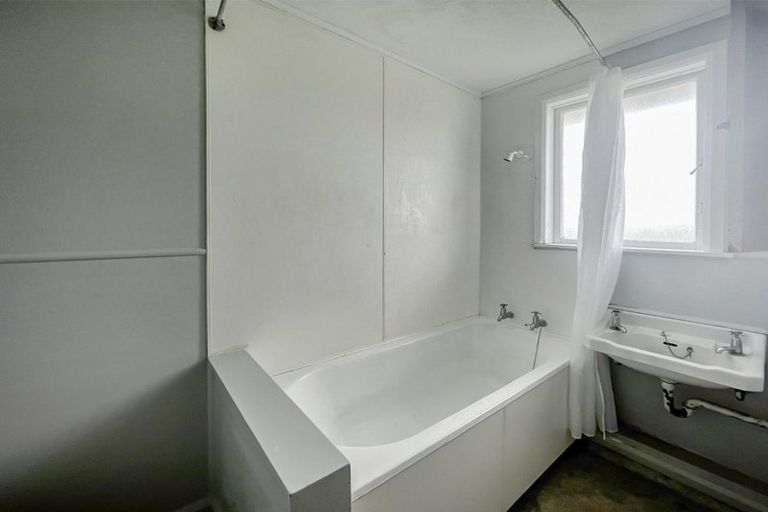 Photo of property in 34-40 Farnham Avenue, Highbury, Palmerston North, 4412