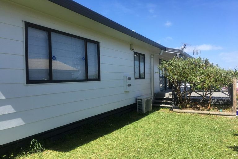 Photo of property in 24 Greenstone Place, Clover Park, Auckland, 2019