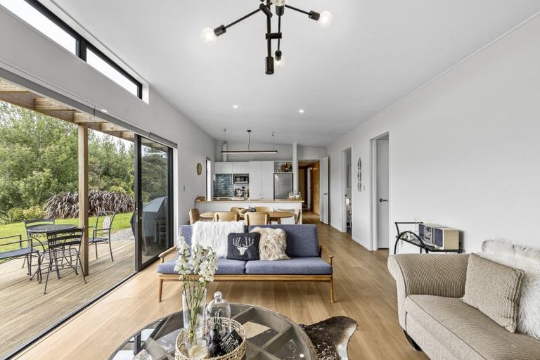 Photo of property in 62 Kingsdale Park Drive, Aokautere, Palmerston North, 4471