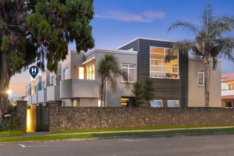 Photo of property in 5/29 Third Avenue, Tauranga, 3110