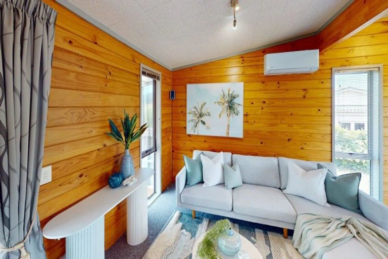 Photo of property in 11 Ramona Avenue, Waitarere Beach, Levin, 5510