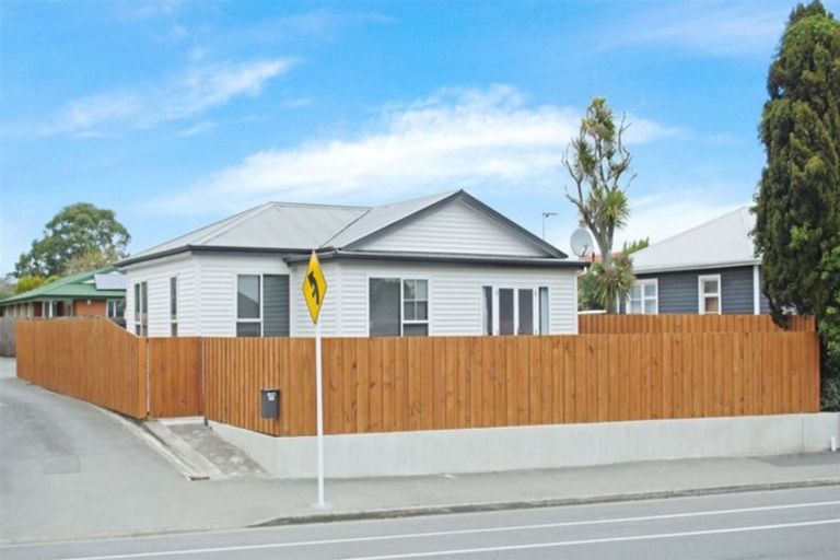 Photo of property in 156 Wainoni Road, Avondale, Christchurch, 8061