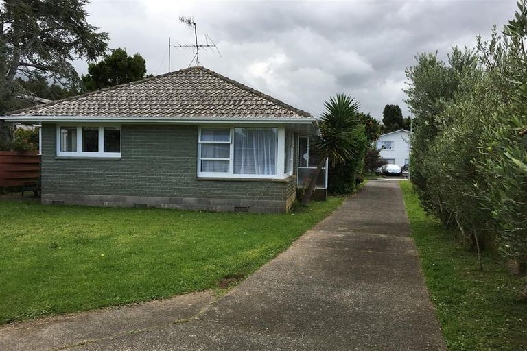 Photo of property in 26 Evelyn Place, Hillcrest, Auckland, 0627