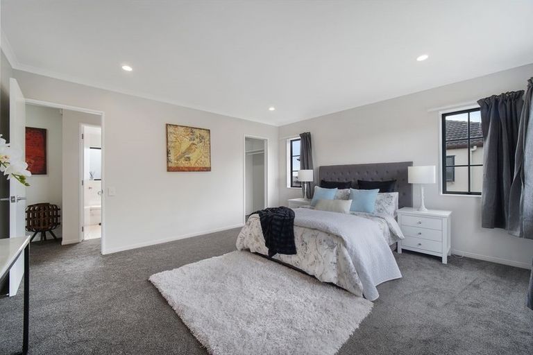 Photo of property in 4 Coachman Drive, Flat Bush, Auckland, 2016