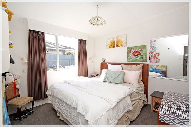 Photo of property in 99 Botanical Road, Takaro, Palmerston North, 4412